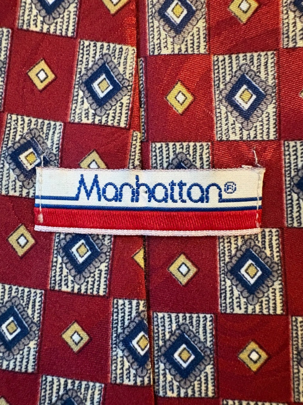 Vintage Manhattan Geometric Silk-Look Red Necktie 3.5" Width